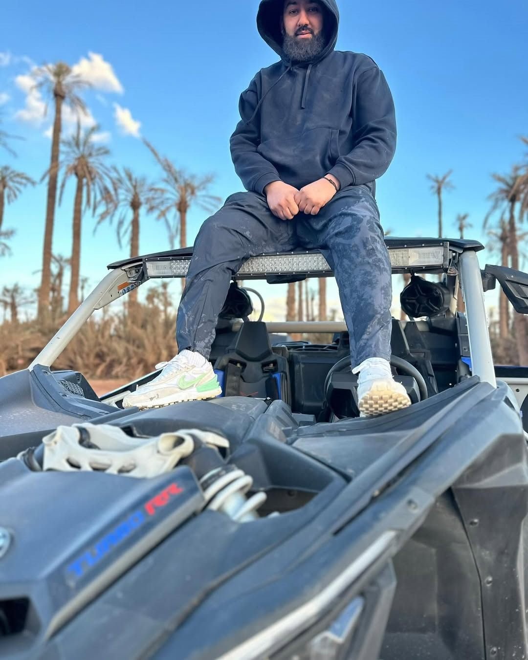 Can-Am X3 traversant la Palmeraie de Marrakech